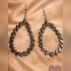 Black Rhinestone Geometric Drop Earrings